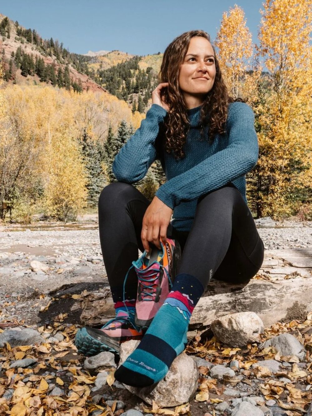 Darn Tough Hike Mirror Lake Coolmax Micro Crew Midweight Socks Women's Medium